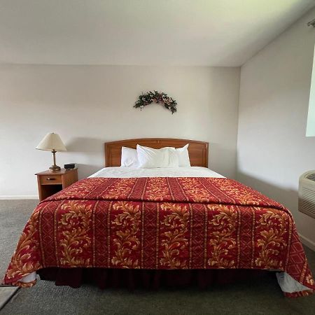 Vibe Inn - Whirlpools Suites - Lyons Extérieur photo